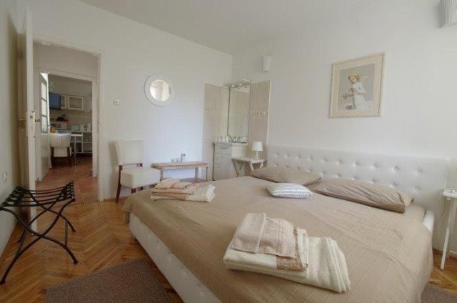 Apartments Lorenandreja Rab Town Exterior foto